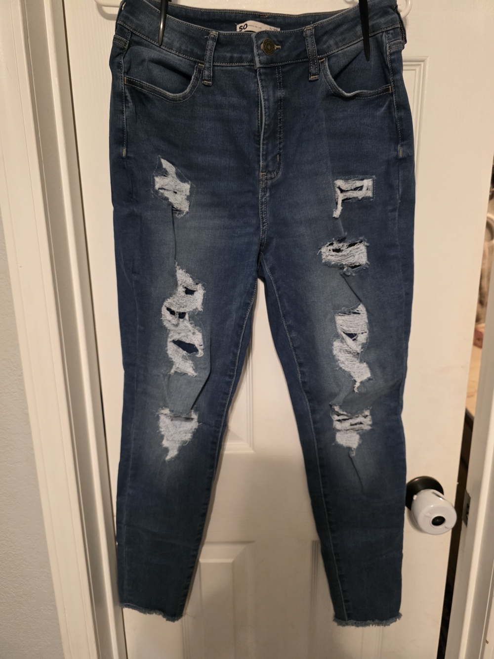 SO Distressed Dark Blue Ripped Jeggings